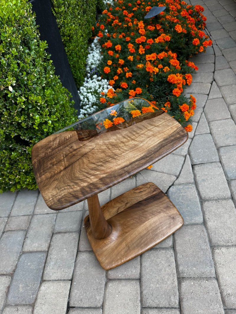 C-Shaped Luxury Resin End / Side Table - Unique Gift Idea